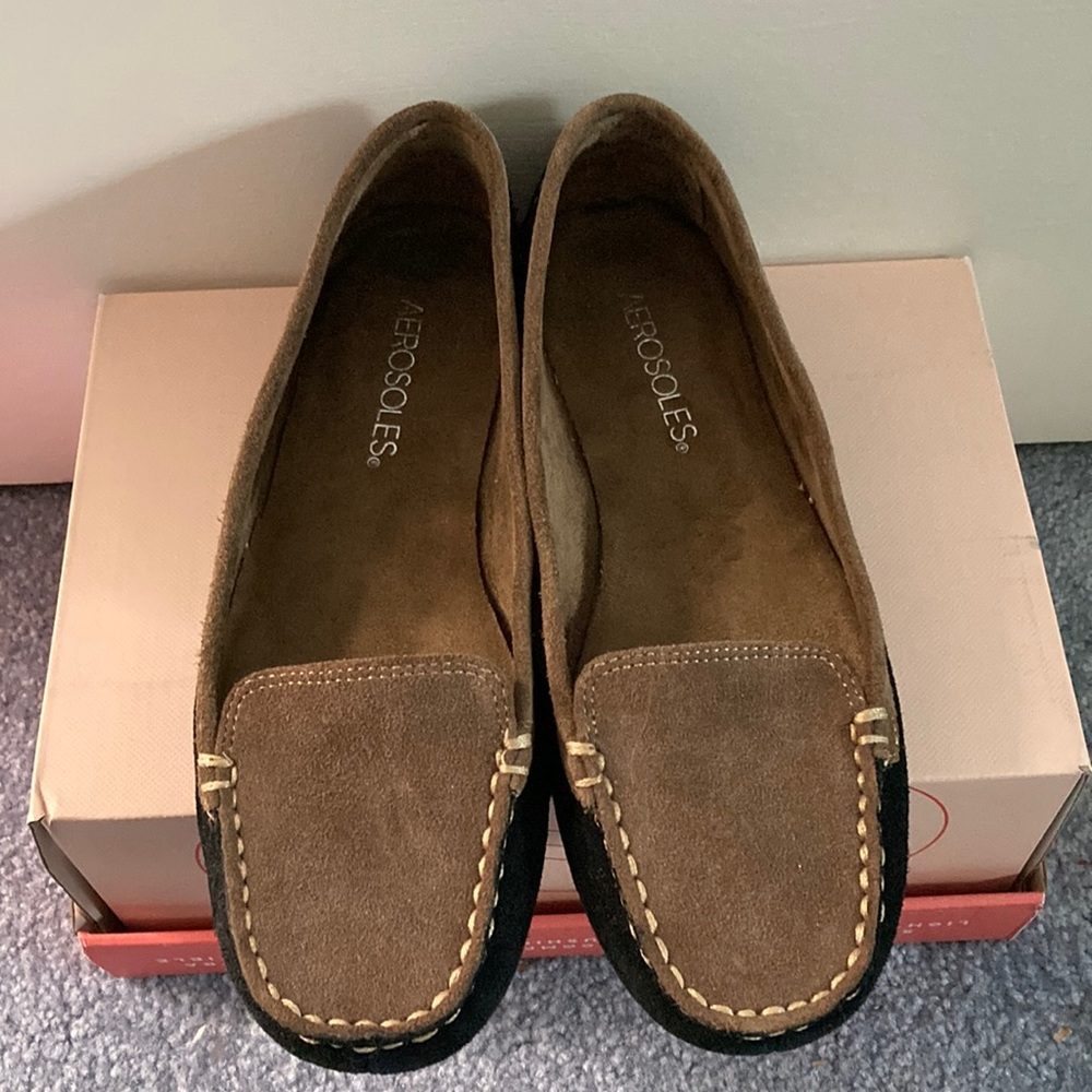 AEROSOLES Brown Suede Slip-On Loafers with Contrasting Stitch